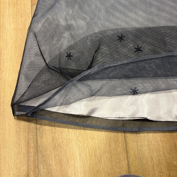 NWT 🌟EXPRESS🌟 HOLIDAY BEADE TULLE SATIN A-LINE SKIRT BLACK / SILVER SZ 11 / 12 - Picture 3 of 6